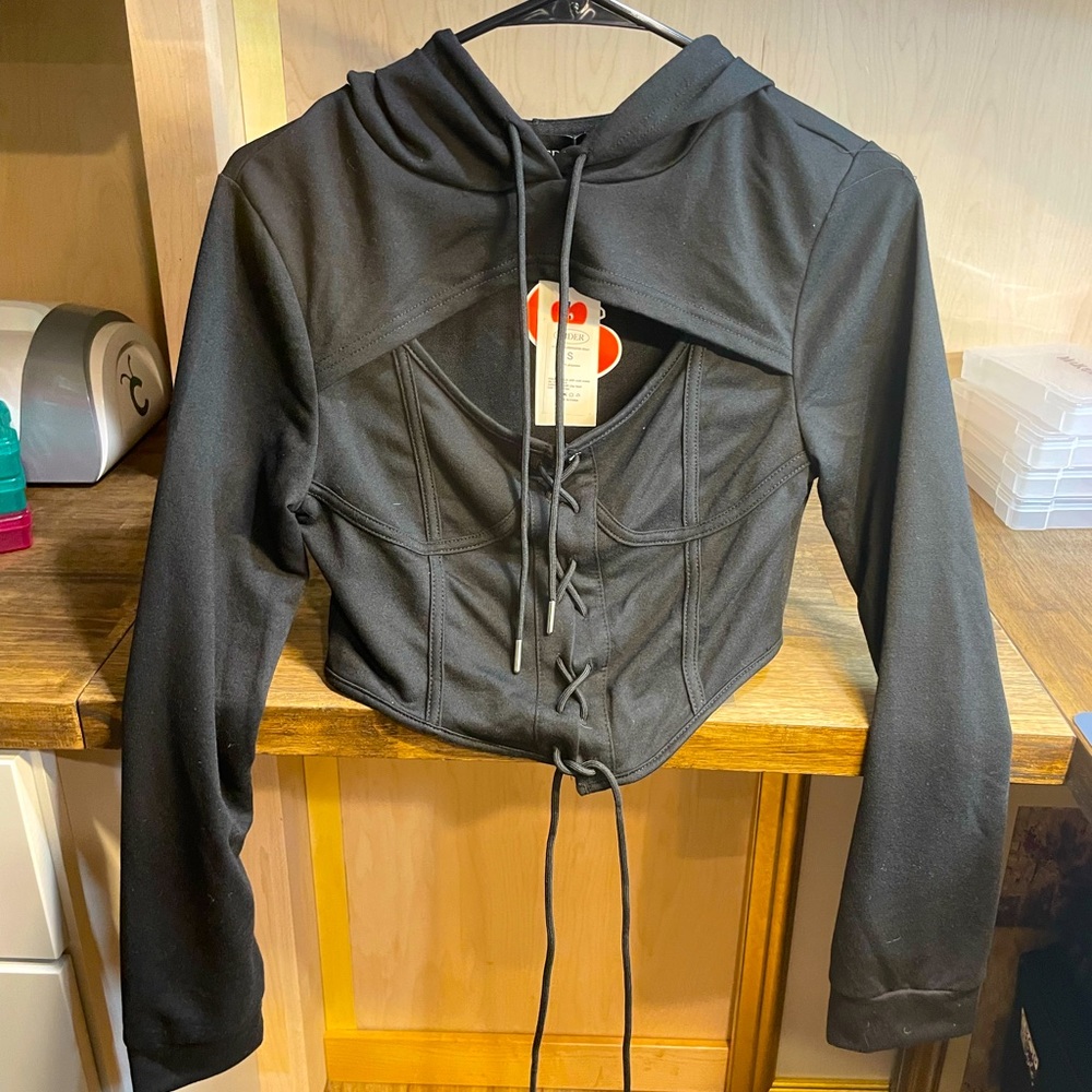 Cider black cropped sweatshirt